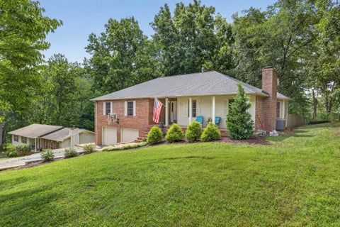 Photo of 864 Spring Valley Rd, Cookeville, TN 38501 (MLS # 3297813)