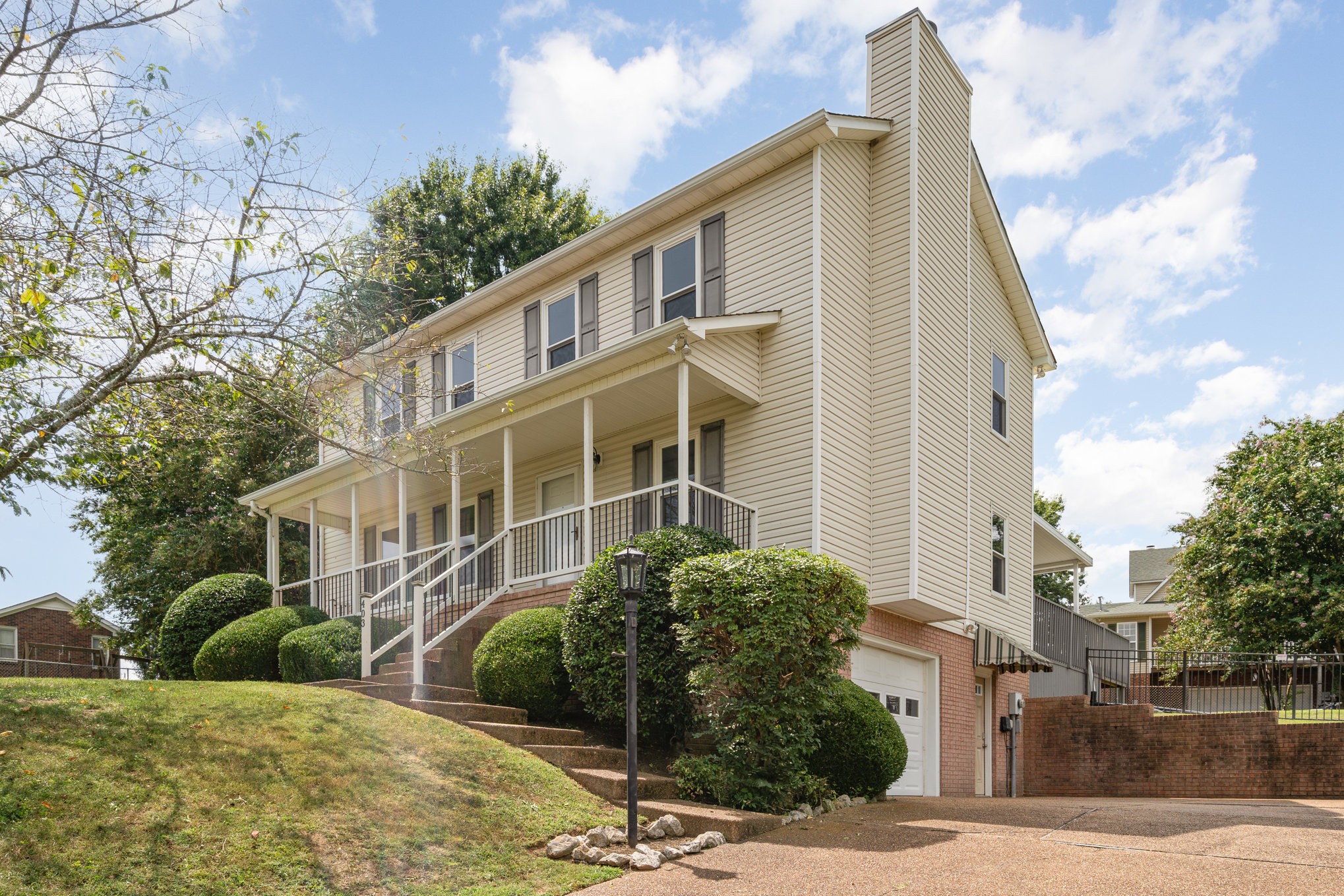 403 Forrest Dr