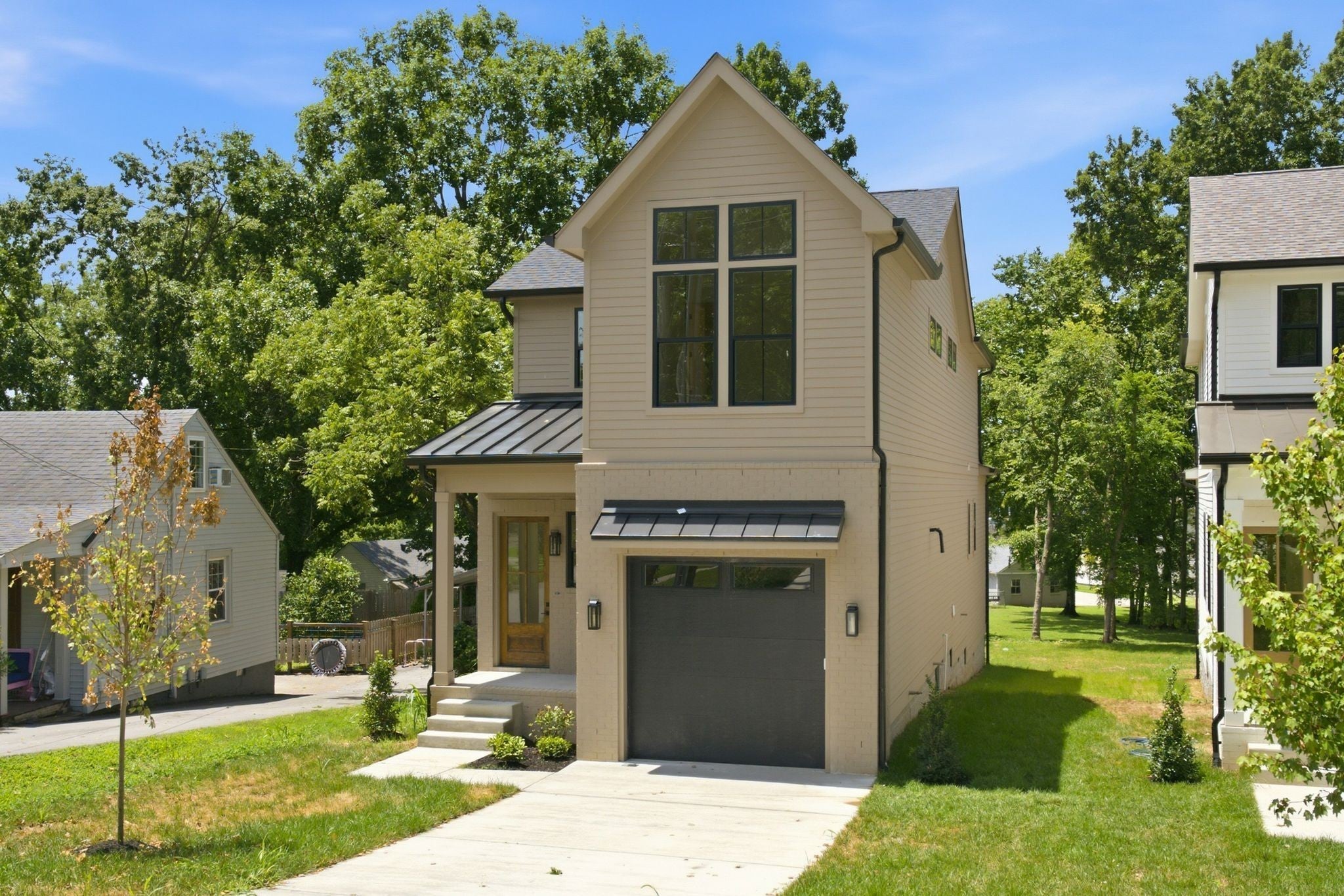 3-bed listing at 565a Croley Dr, Nashville