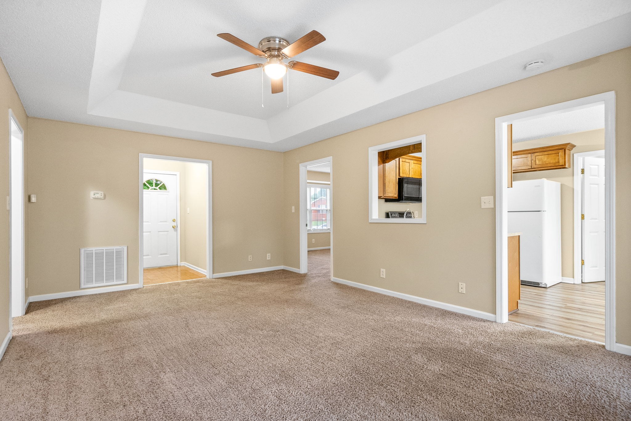 Clarksville, Tennessee 37042, United States, 3 Bedrooms Bedrooms, ,2 BathroomsBathrooms,Residential,Active,213394