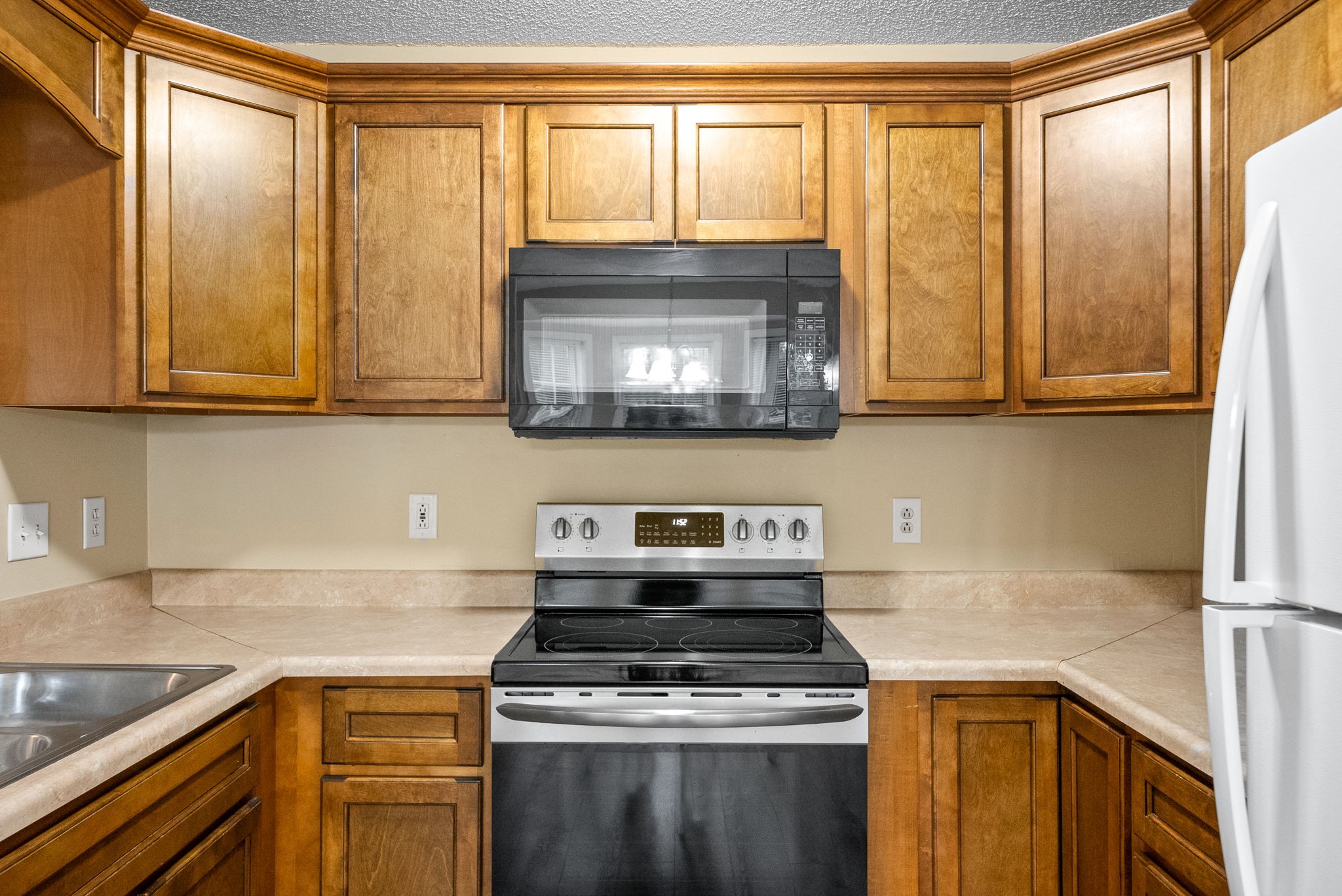 Clarksville, Tennessee 37042, United States, 3 Bedrooms Bedrooms, ,2 BathroomsBathrooms,Residential,Active,213394