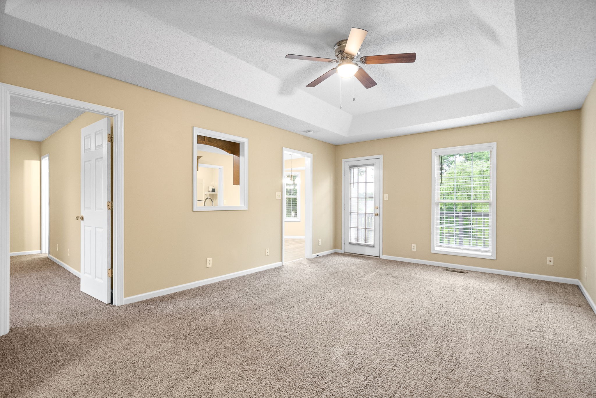 Clarksville, Tennessee 37042, United States, 3 Bedrooms Bedrooms, ,2 BathroomsBathrooms,Residential,Active,213394