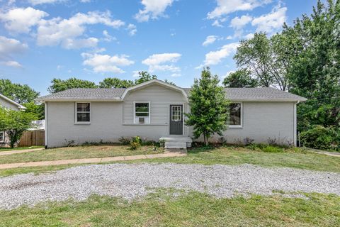 196 Haven Dr Clarksville TN 37042
