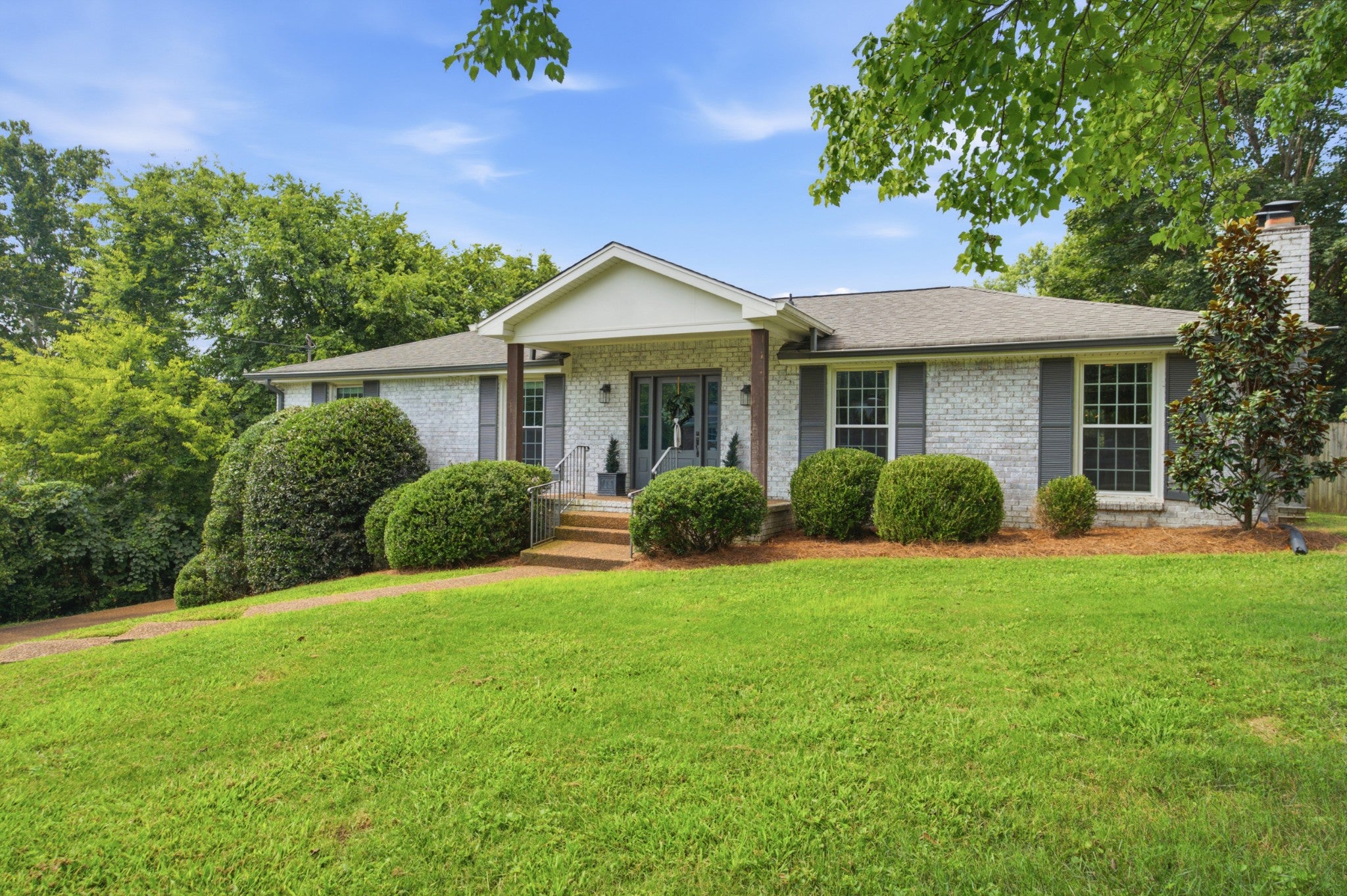 503 Holly Hill Ct