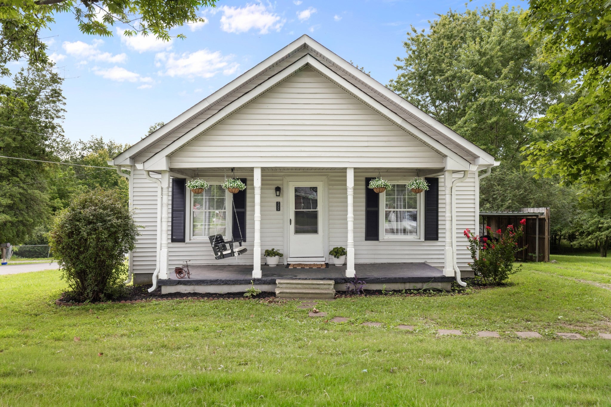 1357 Main St