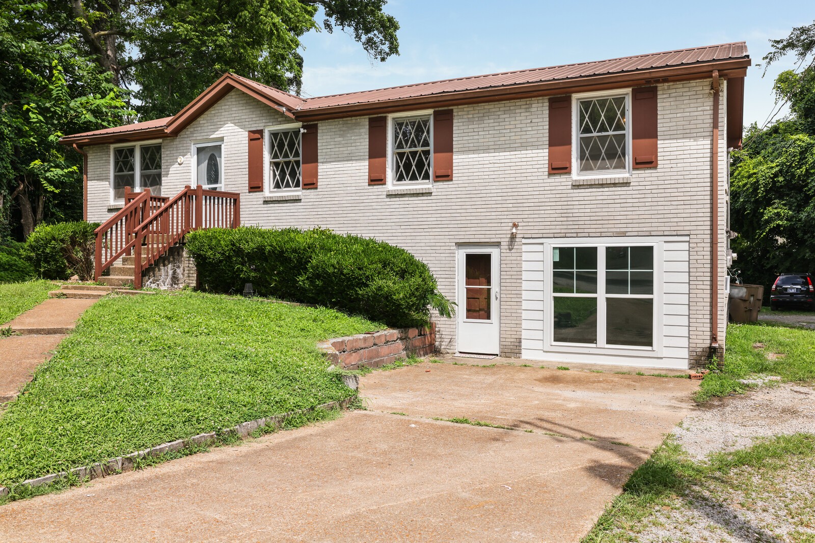 201 Sterry Ct