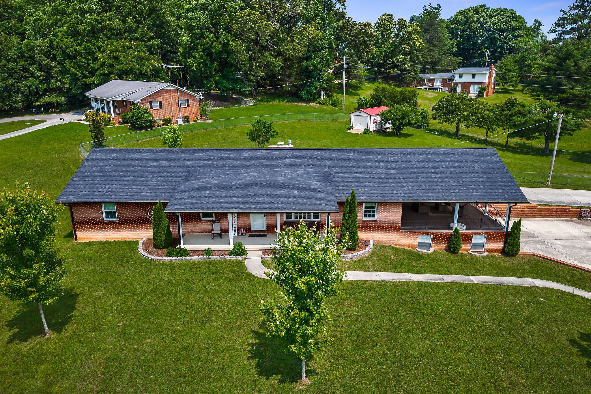 1069 McGregor Ln