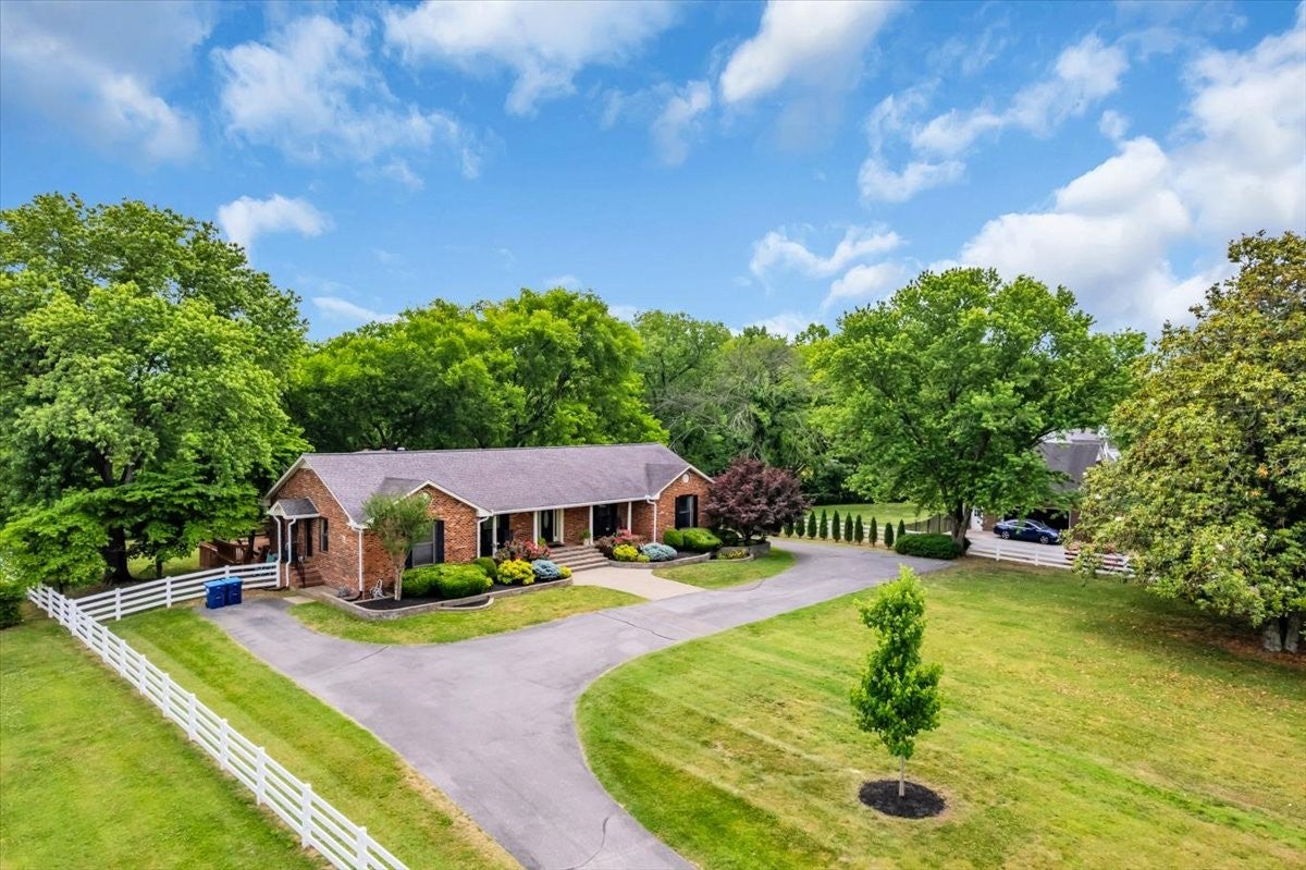 311 Mayfield Dr