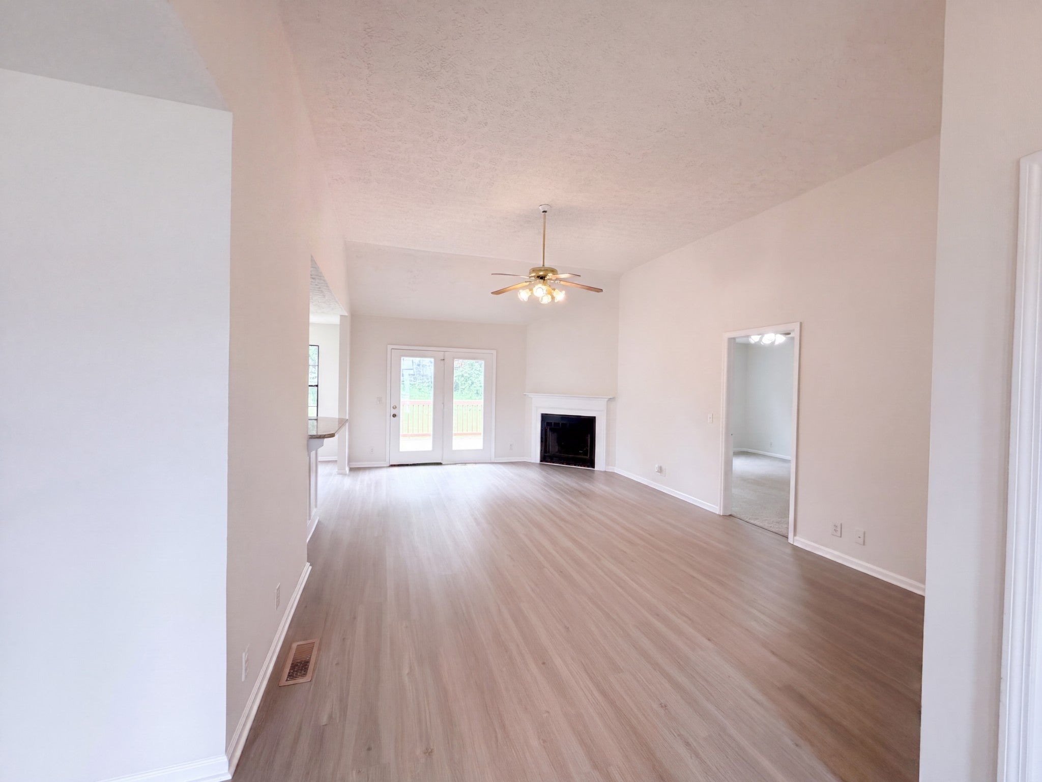 3441 Bridgeton Cv