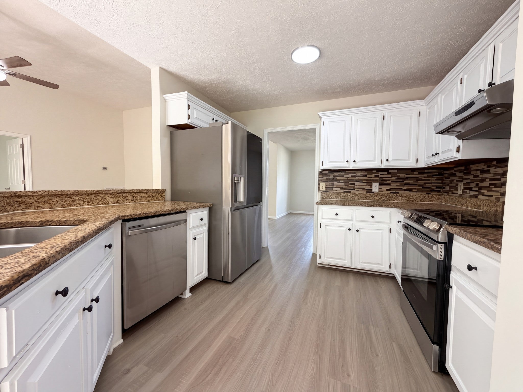 3441 Bridgeton Cv
