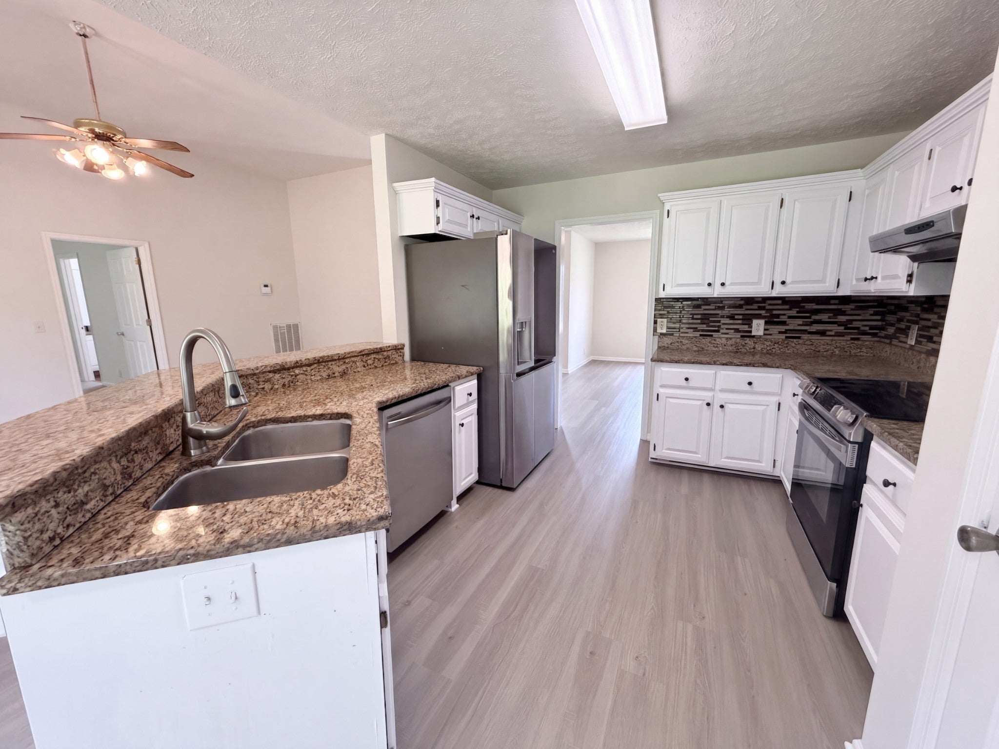 3441 Bridgeton Cv