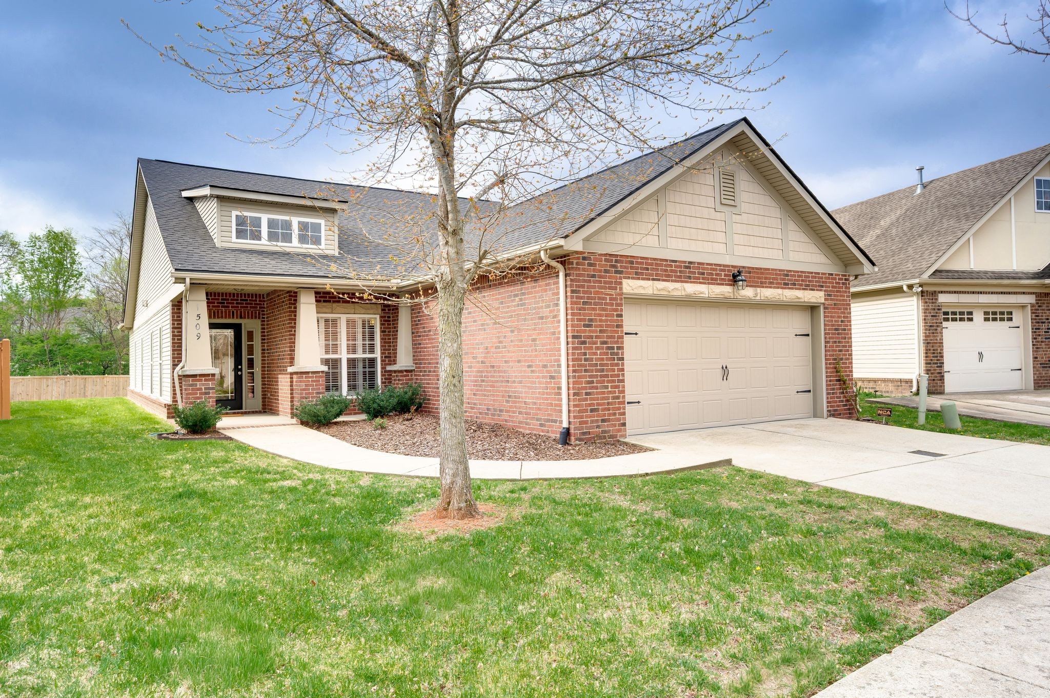 1509 Bending River Dr