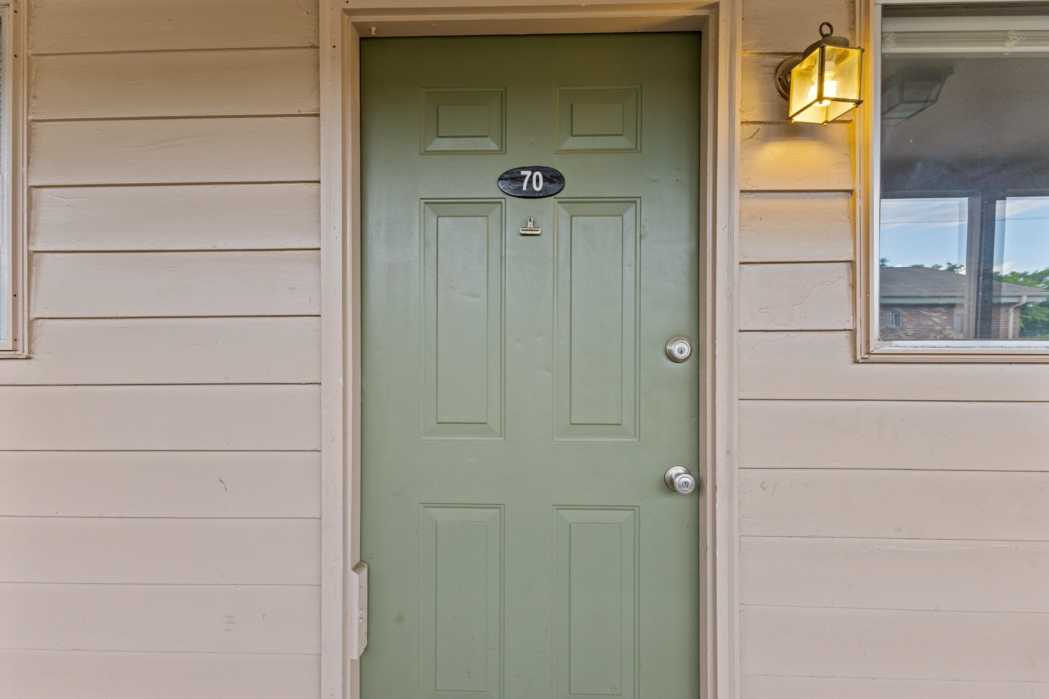 276 White Bridge Pike 70