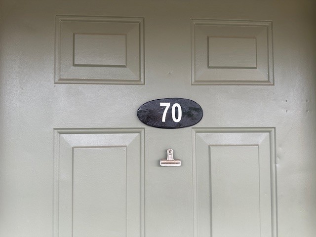 276 White Bridge Pike 70