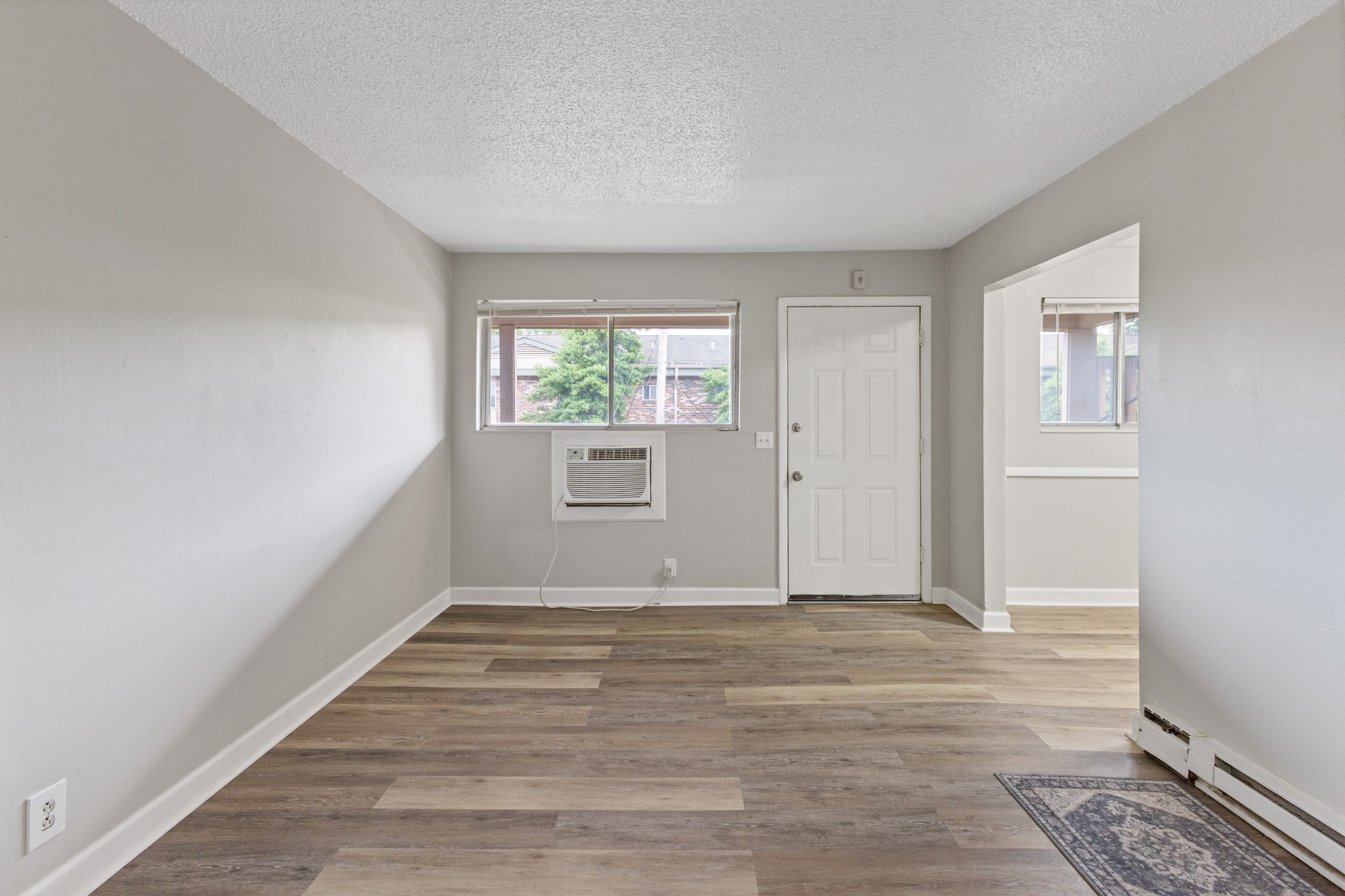 276 White Bridge Pike 70