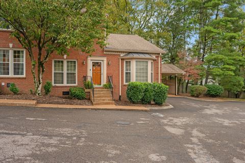 9 Sharonwood Dr Nashville TN 37215
