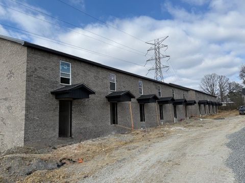 740 Kings Ln Tullahoma TN 37388