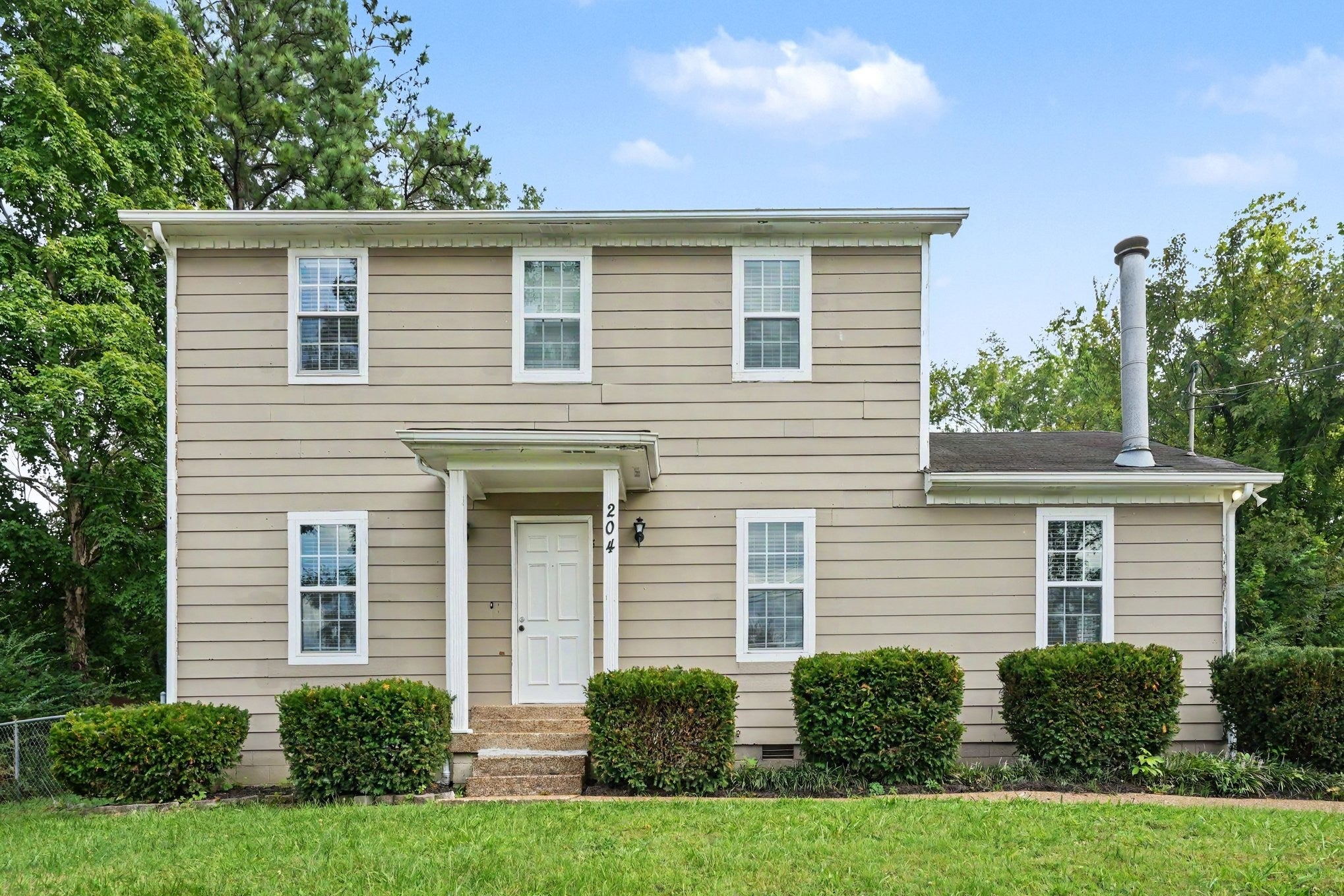 3-bed listing at 204 New Towne Ct, Antioch