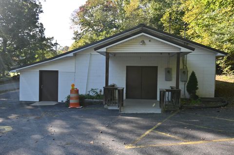 Photo of 2222 Waynesboro Hwy, Hohenwald, TN 38462 (MLS # 3011667)