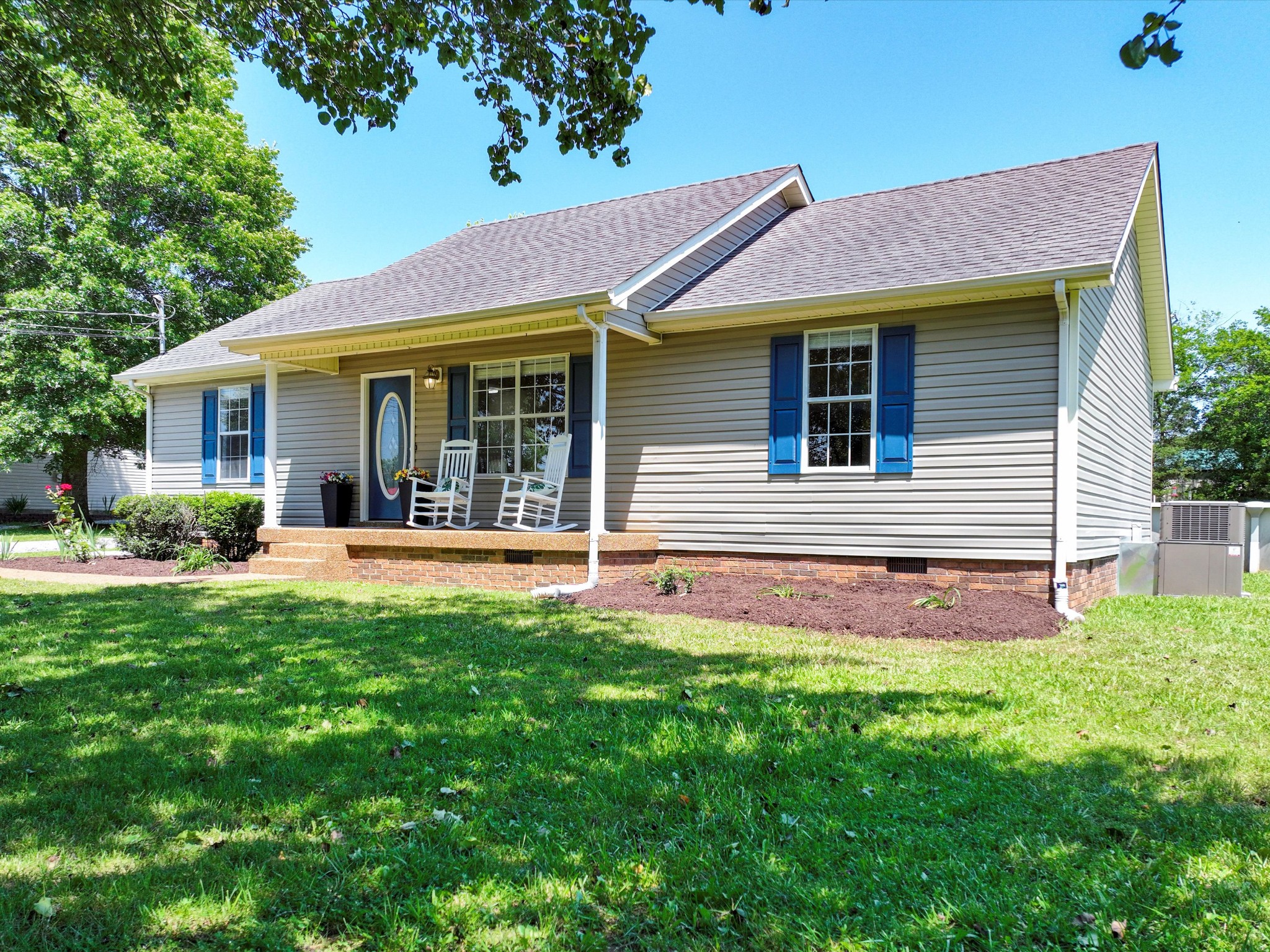3856 Hearthstone Dr
