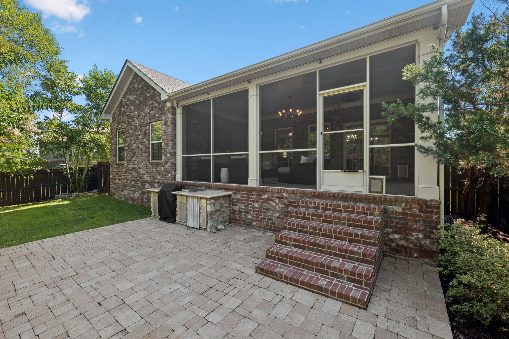 2158 Kirkwall Dr