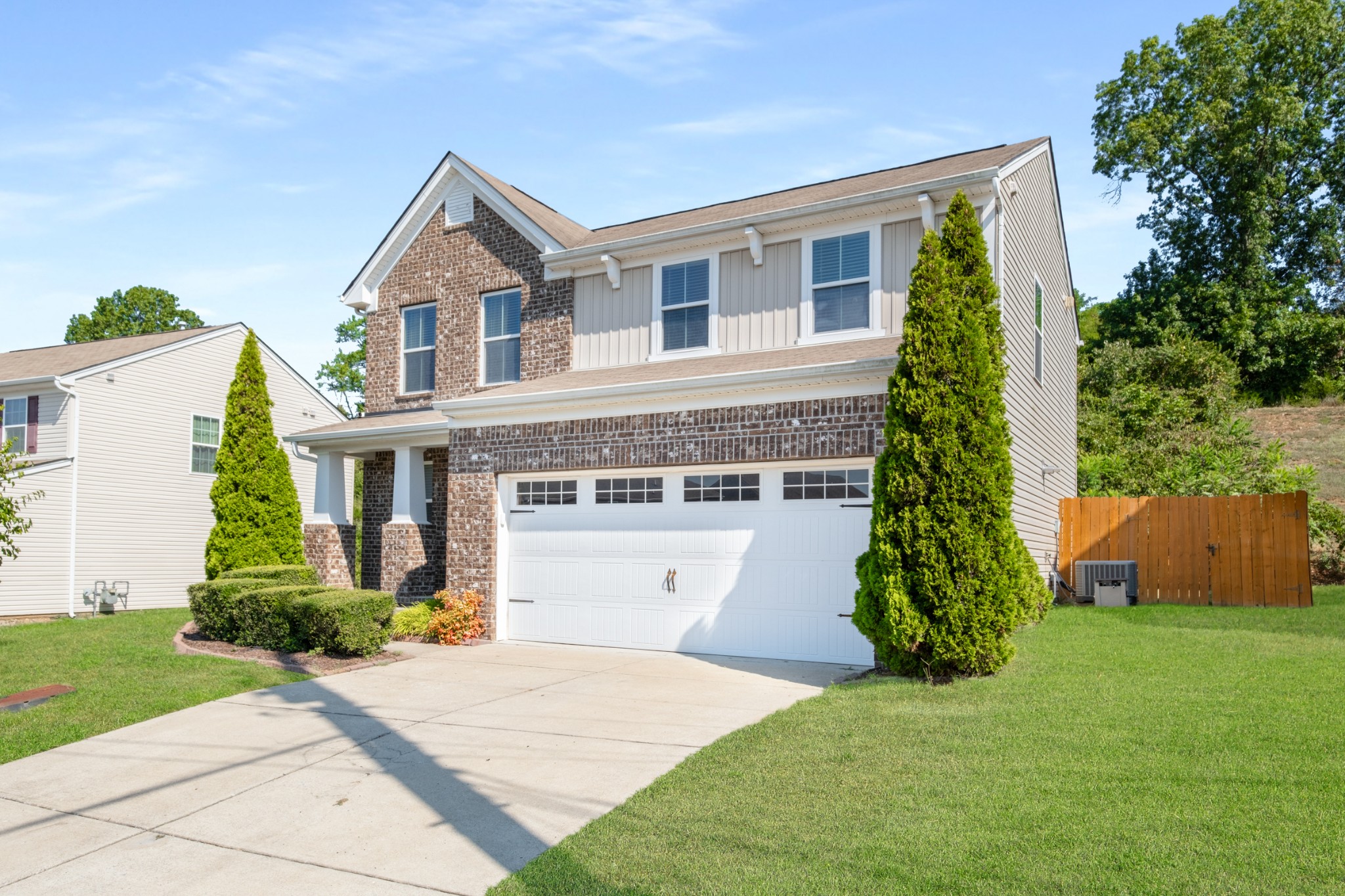 2625 Jordan Ridge Dr