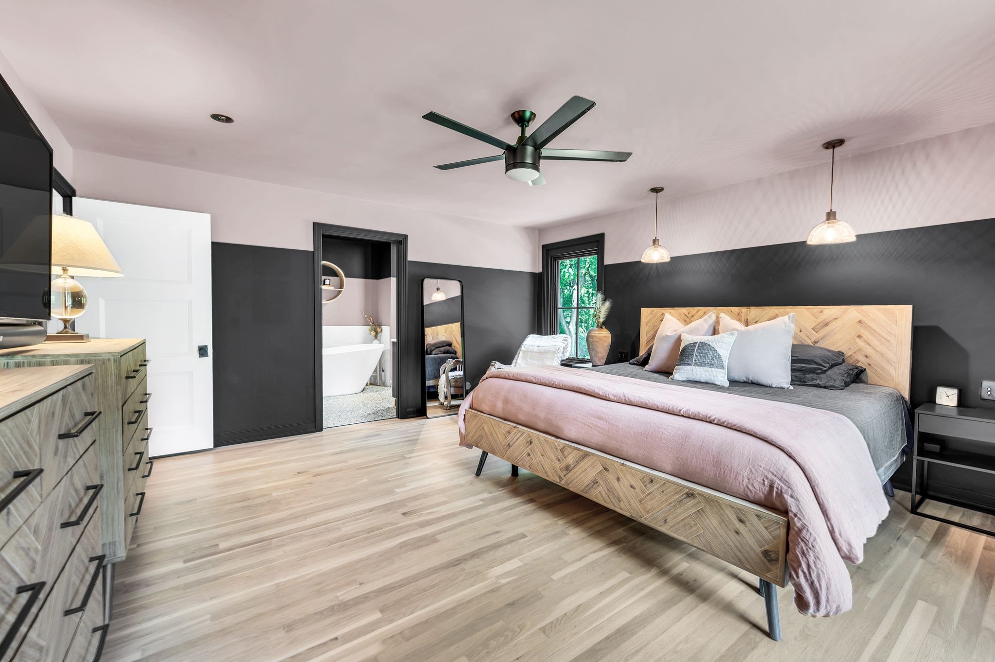 Brentwood, Tennessee 37027, United States, 4 Bedrooms Bedrooms, ,3 BathroomsBathrooms,Residential,Active,136698