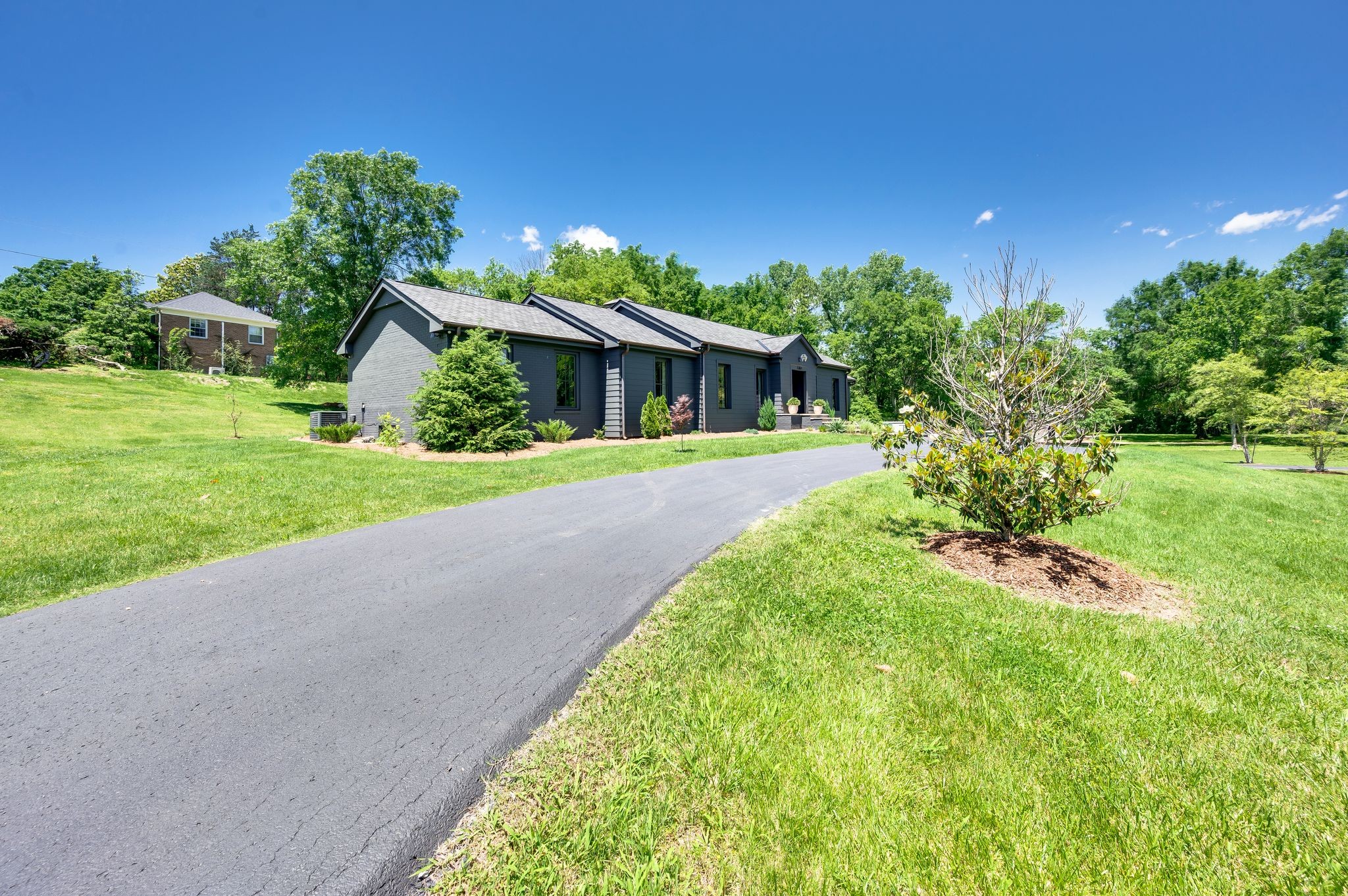 Brentwood, Tennessee 37027, United States, 4 Bedrooms Bedrooms, ,3 BathroomsBathrooms,Residential,Active,136698