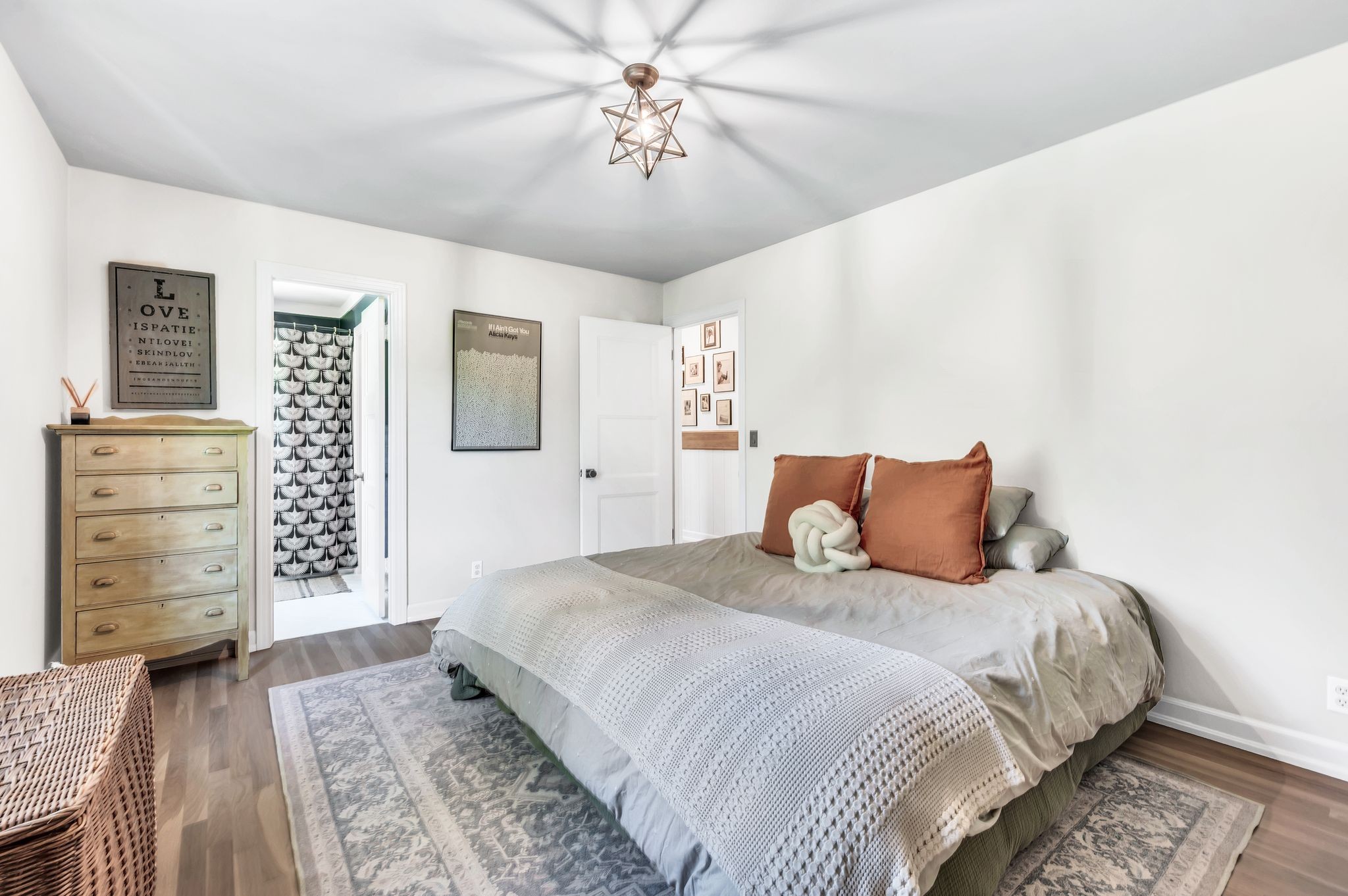 Brentwood, Tennessee 37027, United States, 4 Bedrooms Bedrooms, ,3 BathroomsBathrooms,Residential,Active,136698