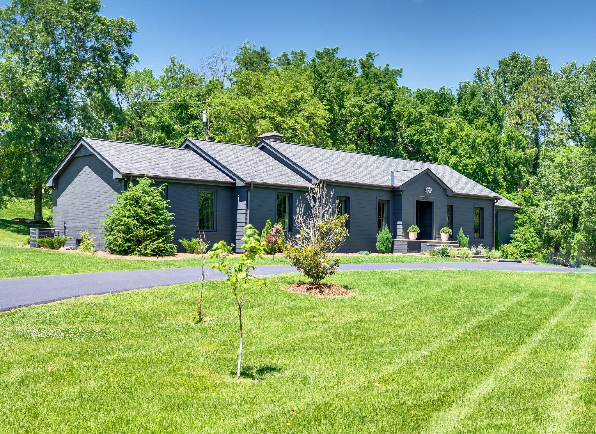 Brentwood, Tennessee 37027, United States, 4 Bedrooms Bedrooms, ,3 BathroomsBathrooms,Residential,Active,136698