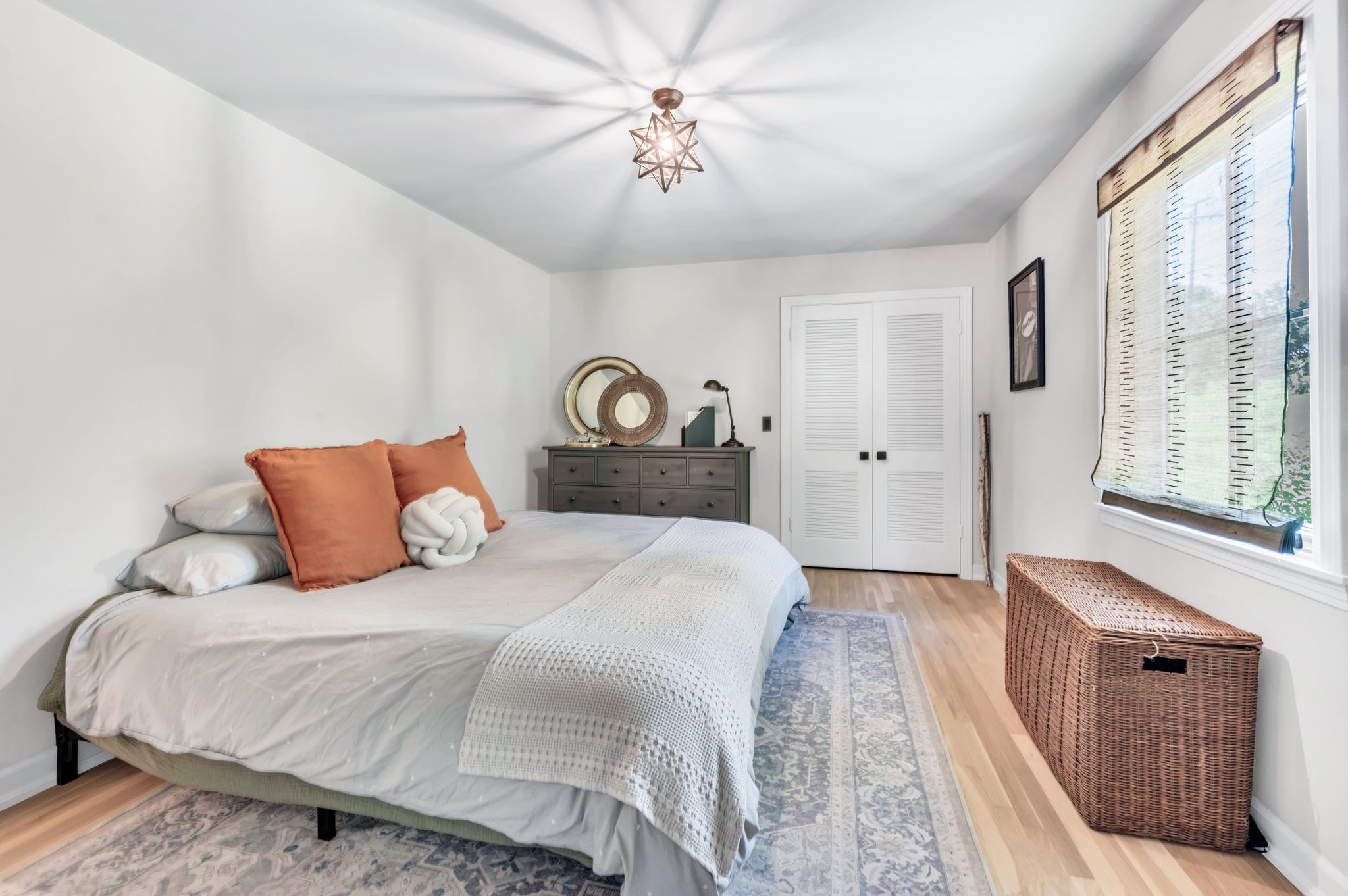 Brentwood, Tennessee 37027, United States, 4 Bedrooms Bedrooms, ,3 BathroomsBathrooms,Residential,Active,136698