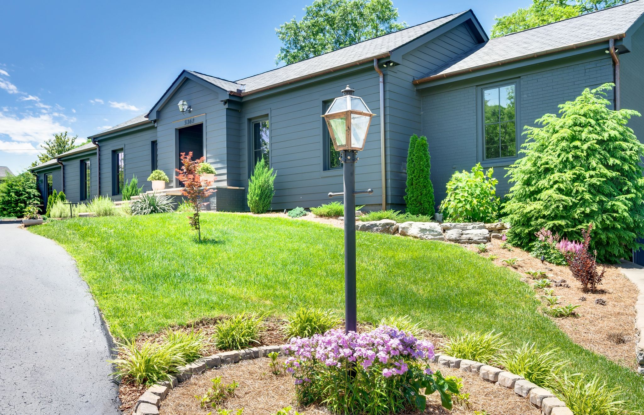 Brentwood, Tennessee 37027, United States, 4 Bedrooms Bedrooms, ,3 BathroomsBathrooms,Residential,Active,136698