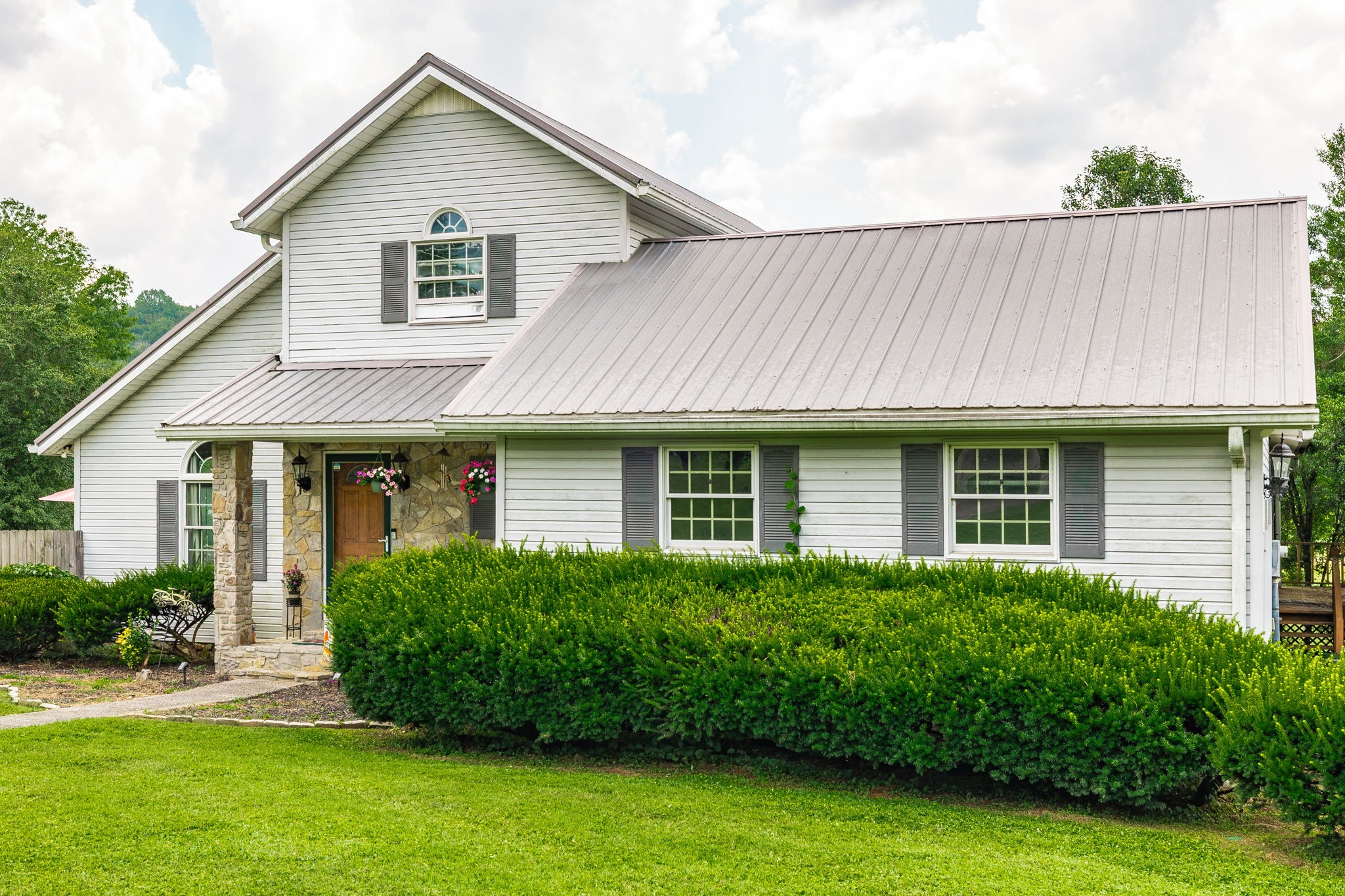 3554 Hwy 31E