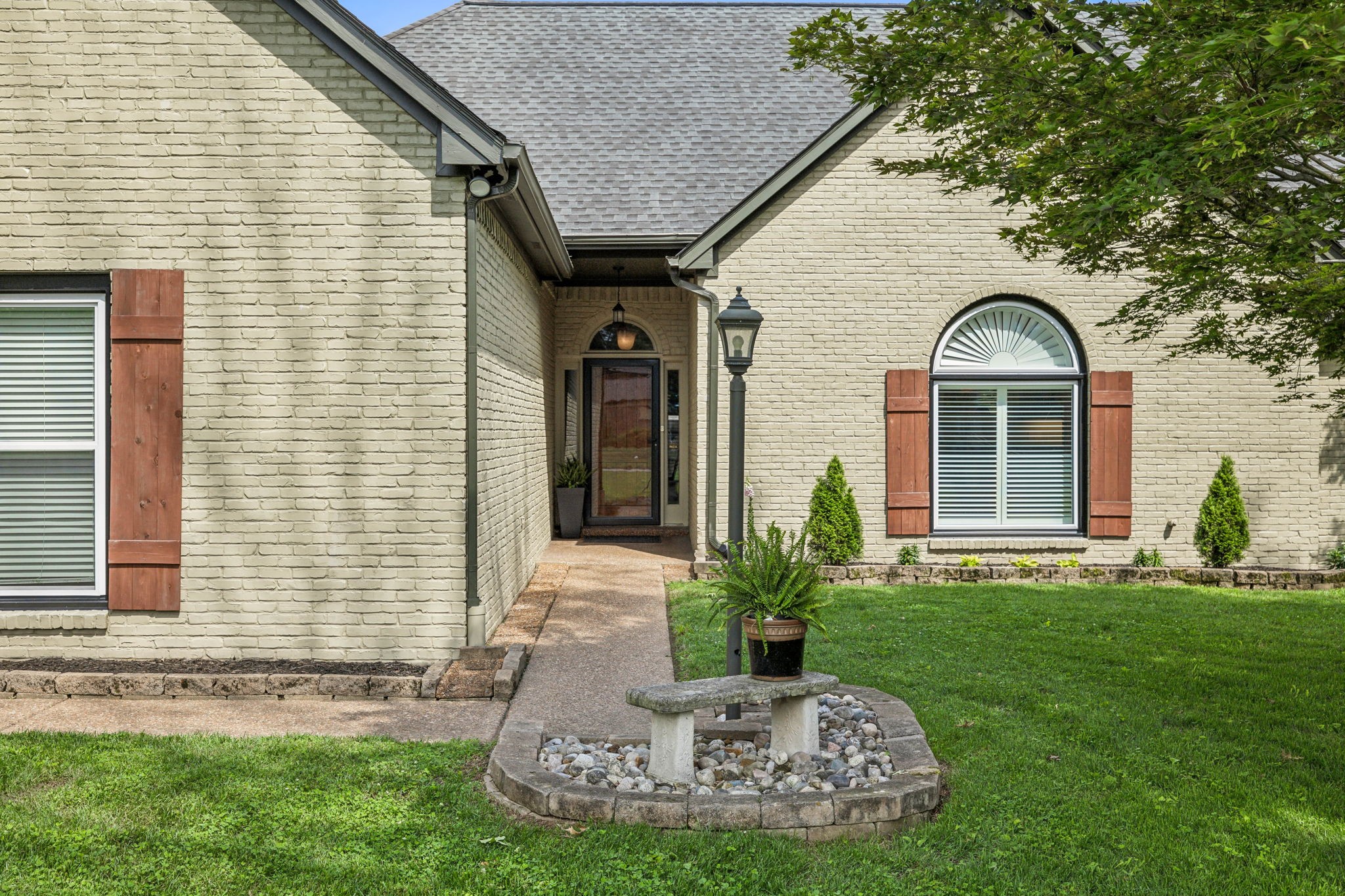 105 Tudor Ct