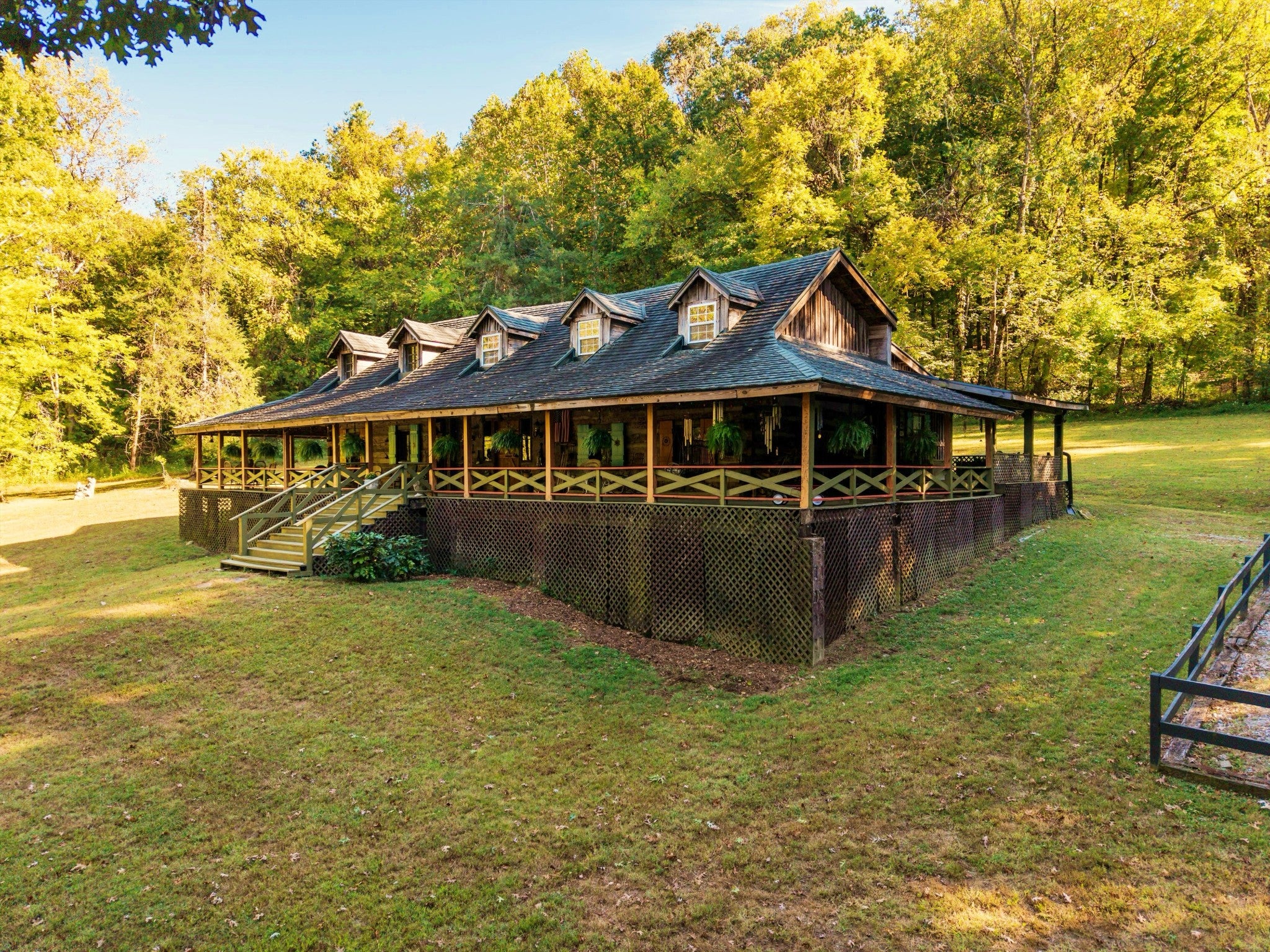 6267 Meeks Rd