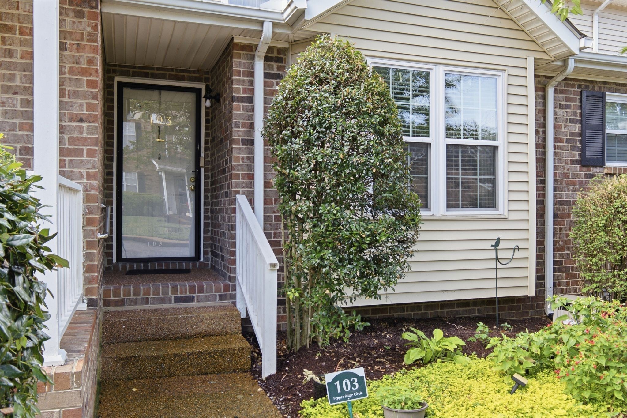 103 Pepper Ridge Cir