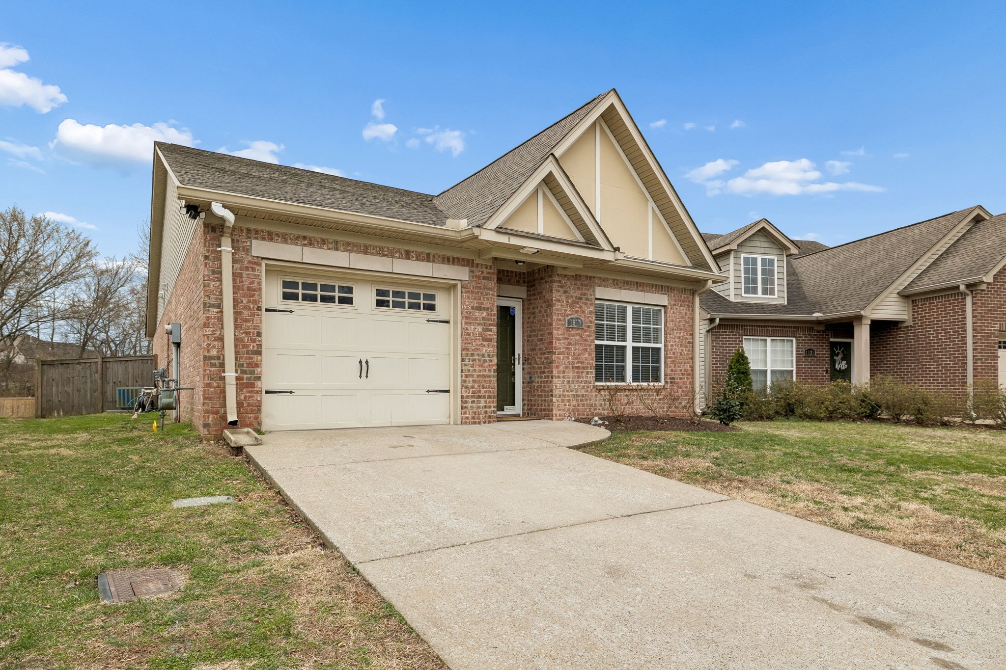 1517 Bending River Dr