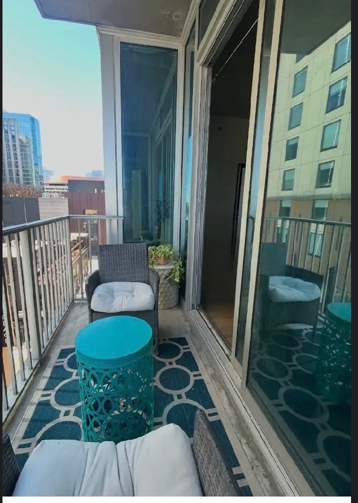 301 Demonbreun st 715