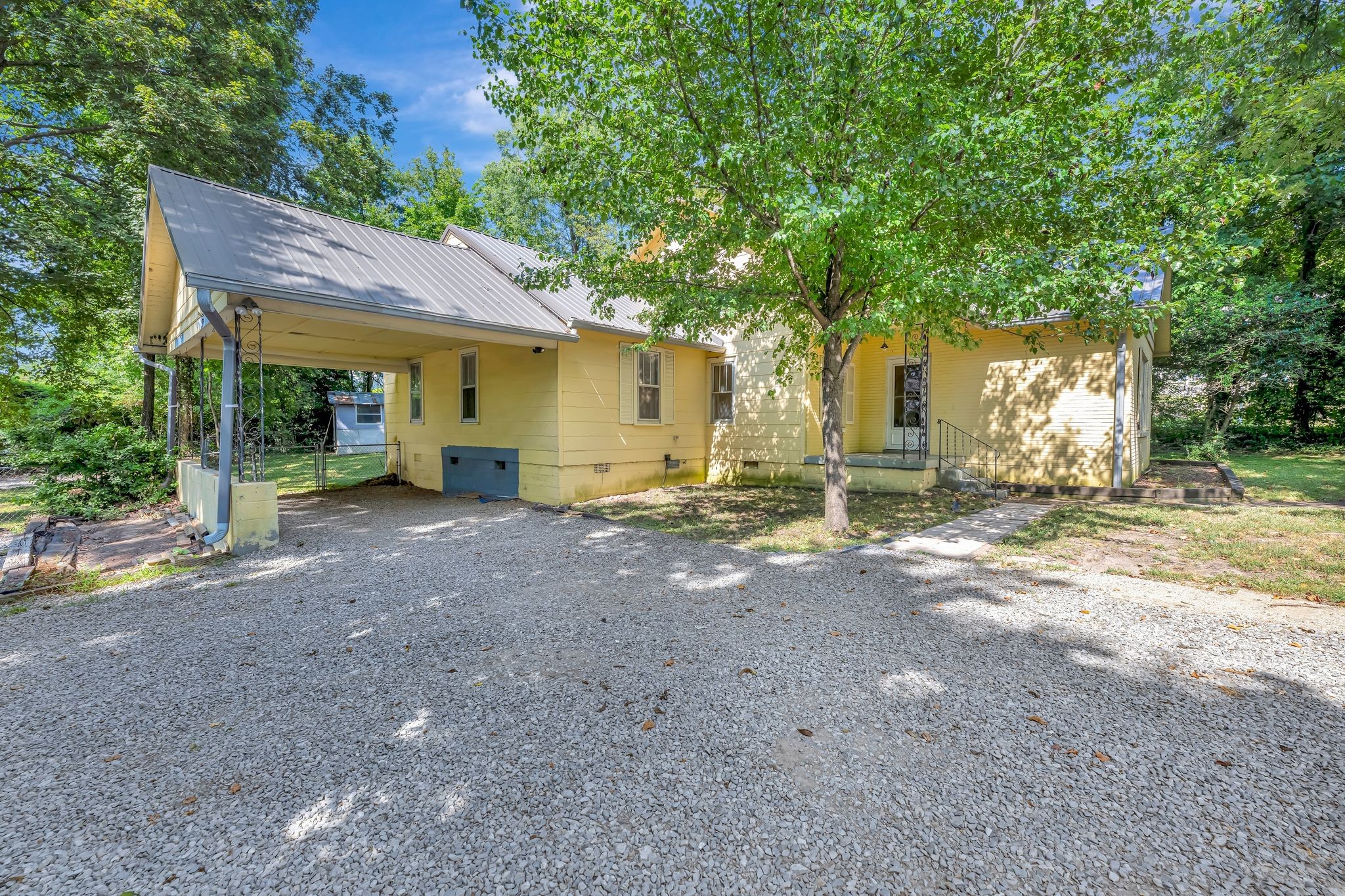313 W Kingston Springs Rd