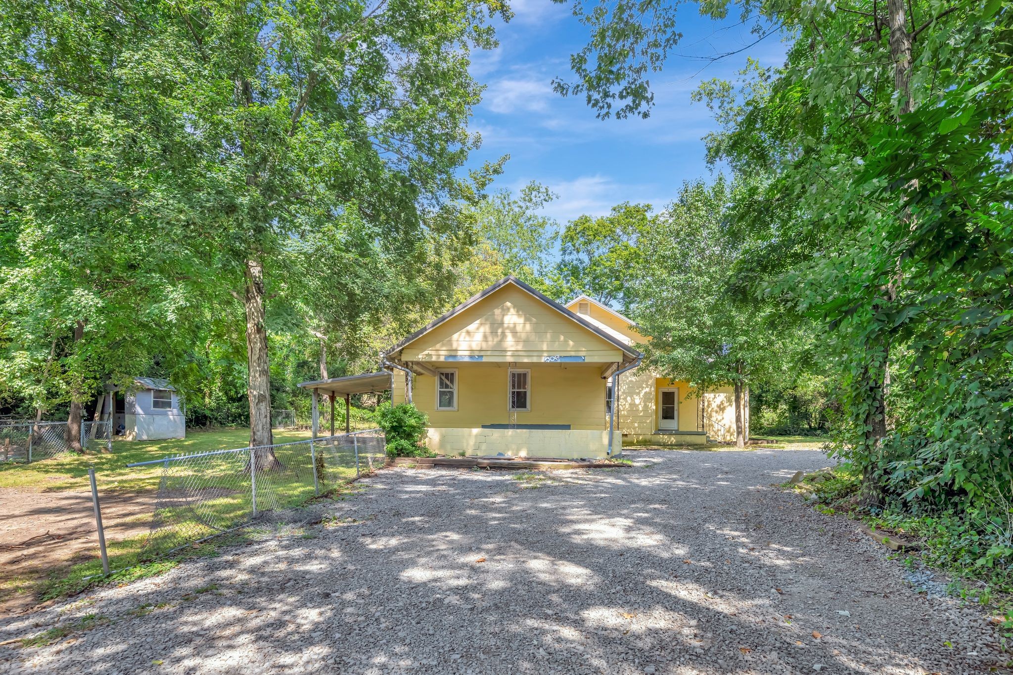 313 W Kingston Springs Rd
