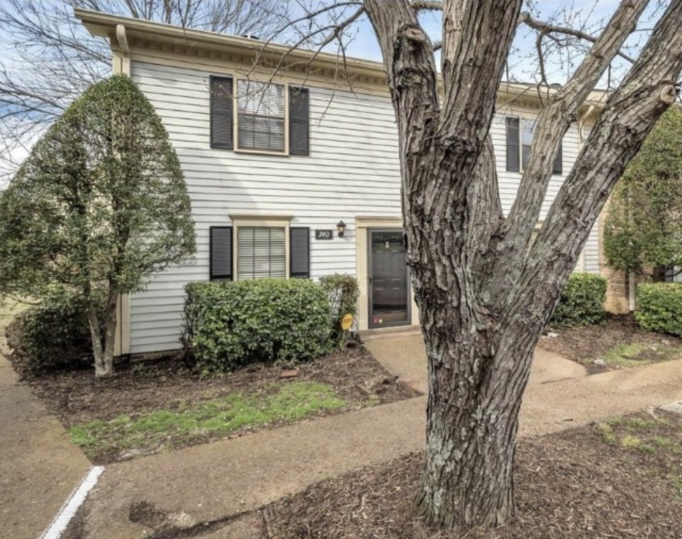 2-bed condo at 740 Fox Ridge Dr, Brentwood, sold August 13, 2026