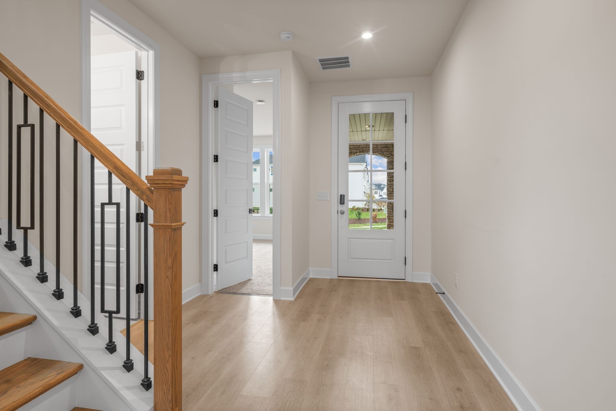 907 Champions Circle