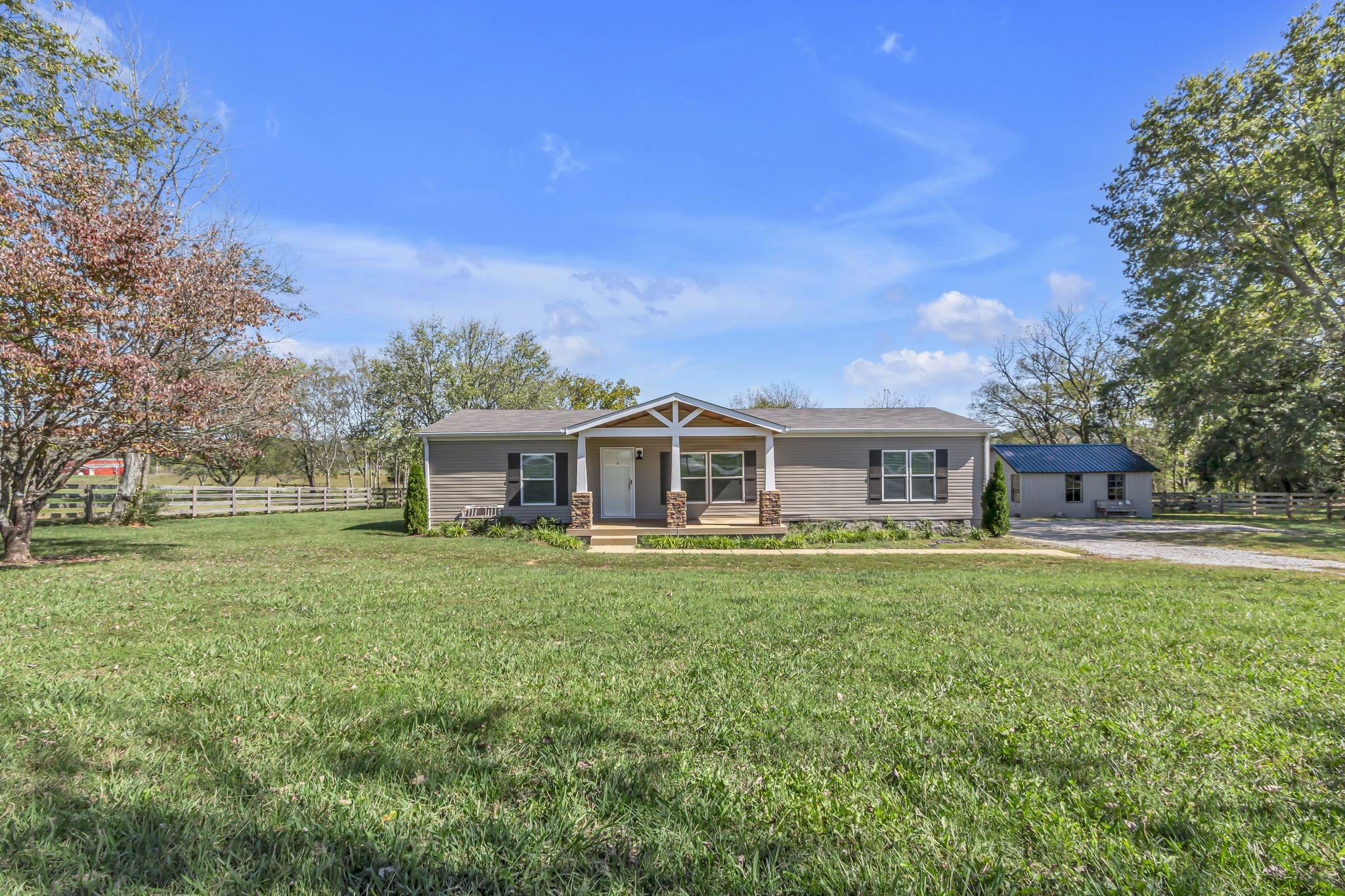 6996 Glenn Rd