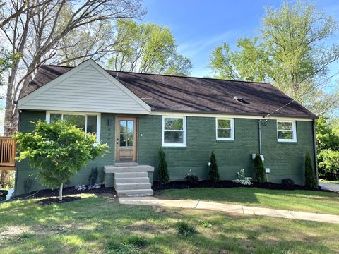 629 Templewood Ct Nashville TN 37214