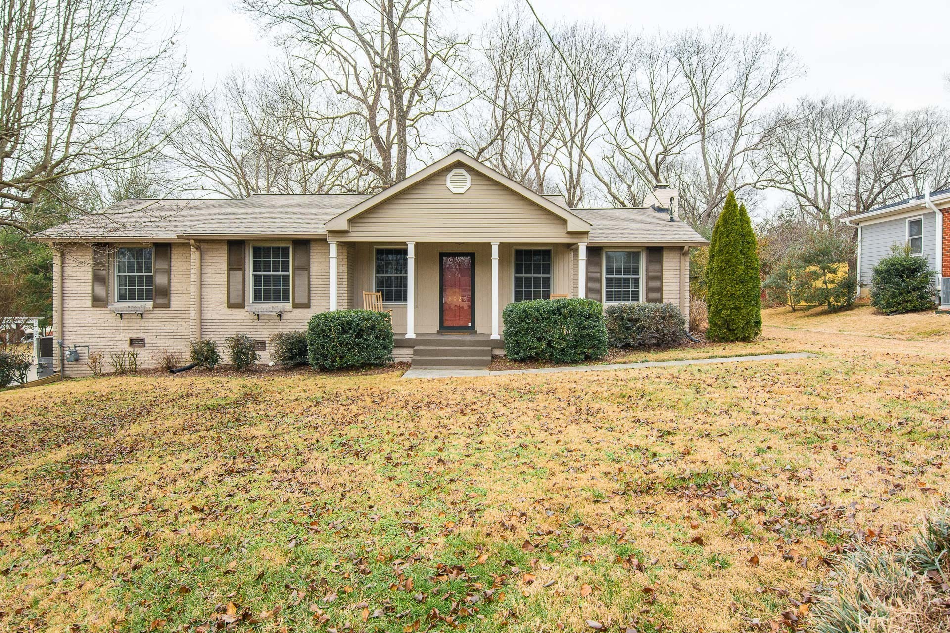5025 Montclair Dr