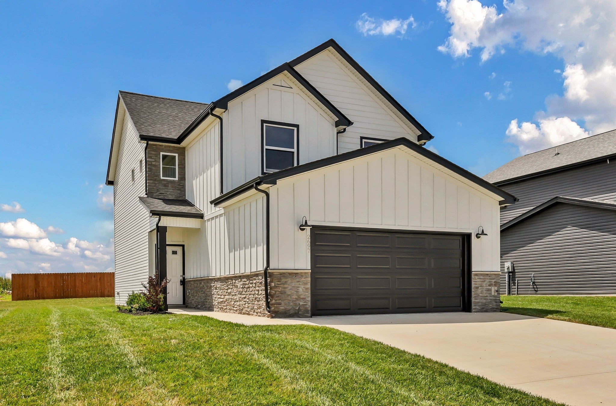 2697 Brewster Dr