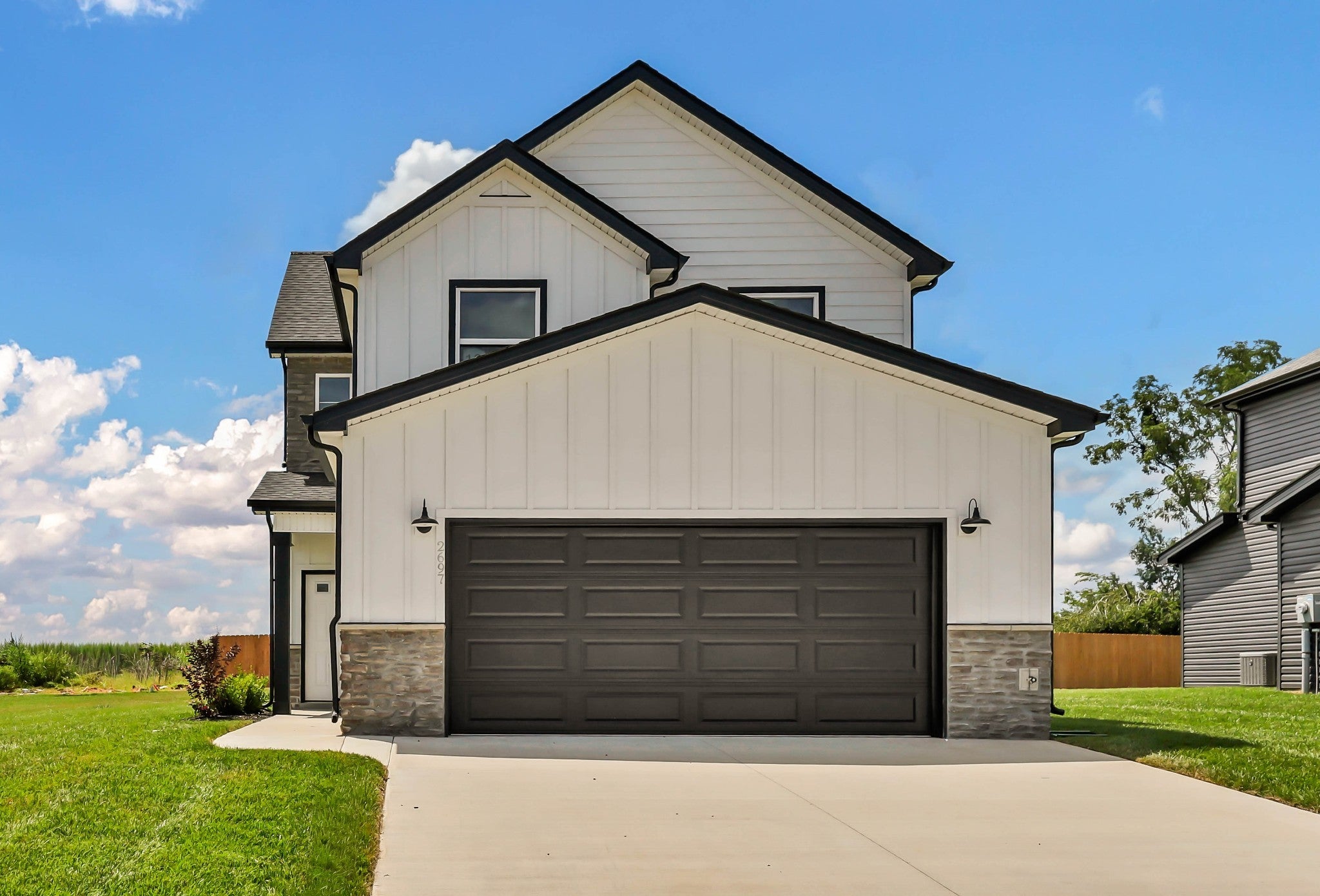2697 Brewster Dr