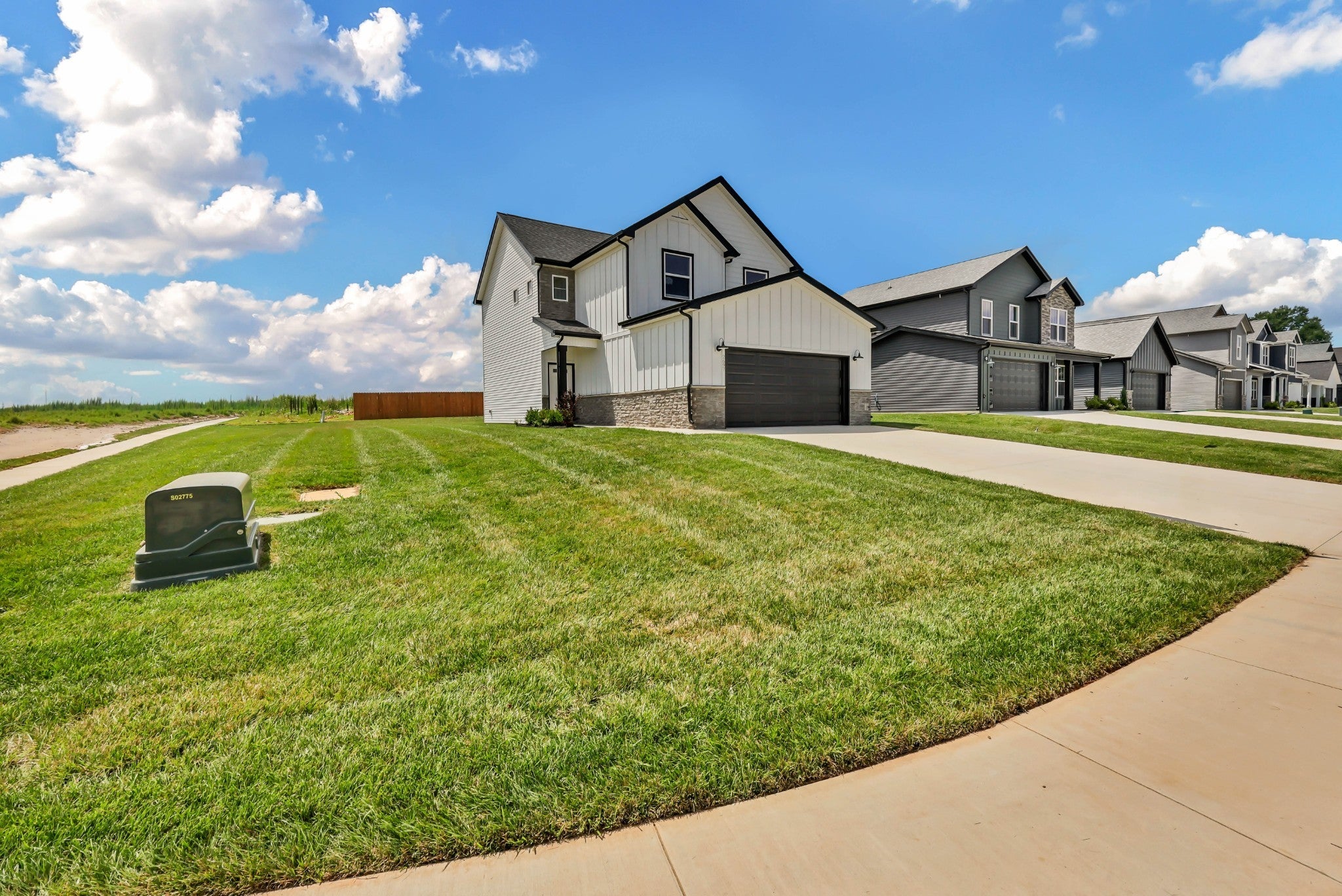 2697 Brewster Dr