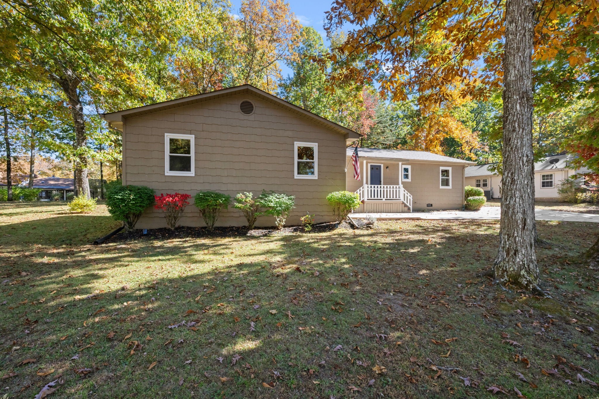 115 Eagle Ln