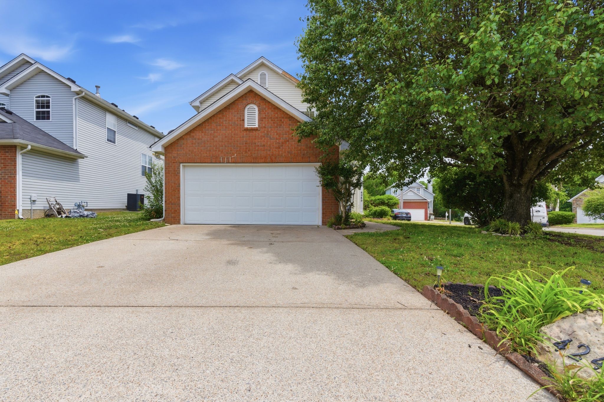 4249 Chesney Glen Dr